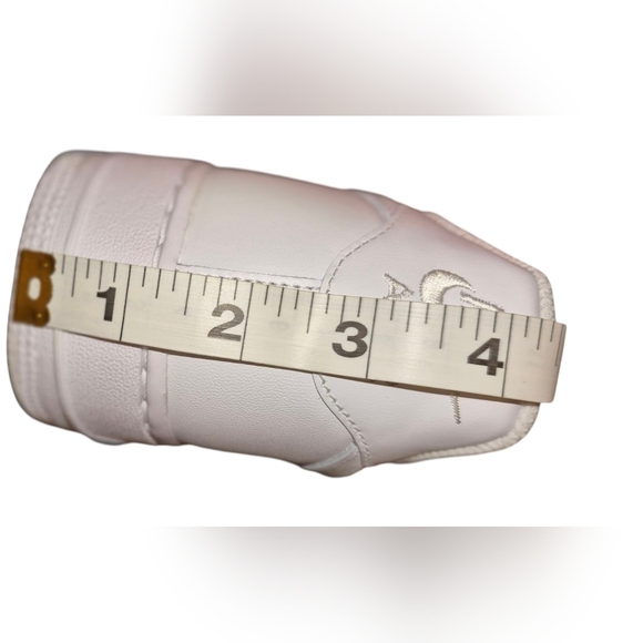 Men's Nike Air Force 1 Lace up Sneakers - Picture 12 of 14